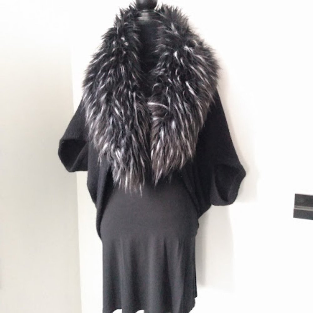 Elegant Black Sweater with Faux Fur Collar